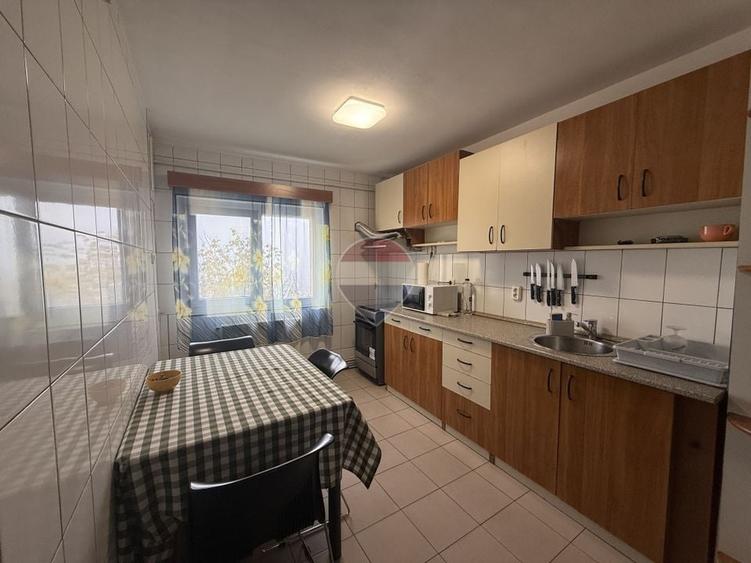Apartament cu 3 camere decomandat, mobilat în Mănăștur
