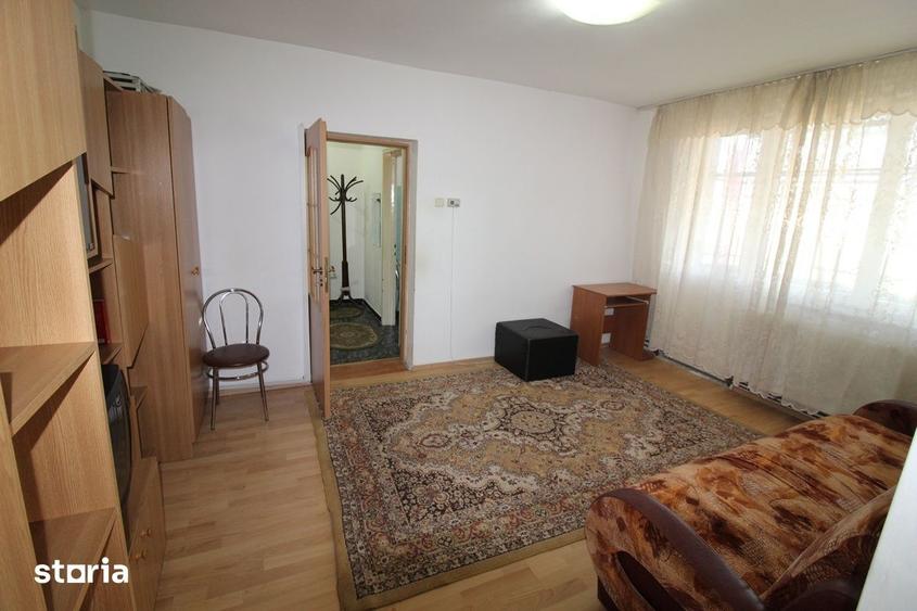 Vand apartament 2 camere in Hunedoara, zona Dunarea-Str.Runcului, 47mp - 1
