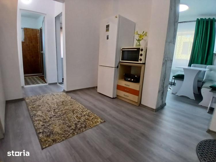 Apartament cu 2 camere decomandat în Est