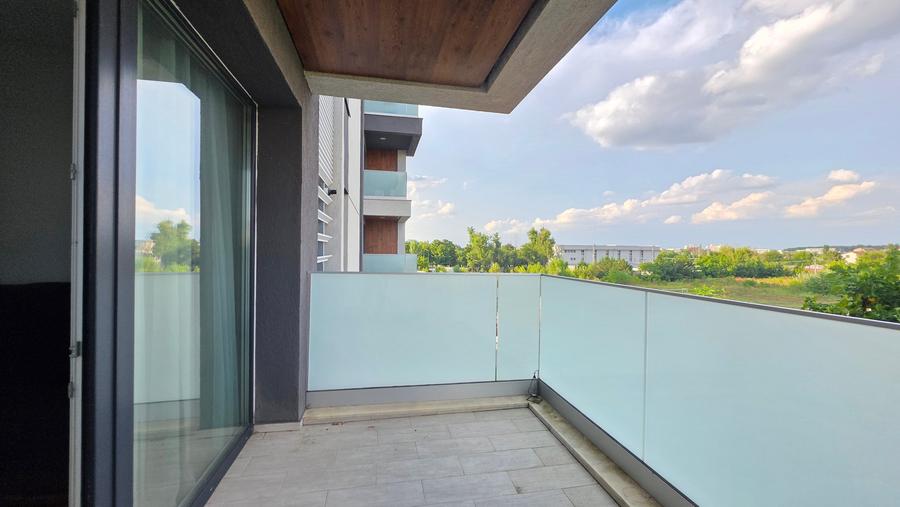 Apartament cu 2 camere semidecomandat în Bd. Laminorului