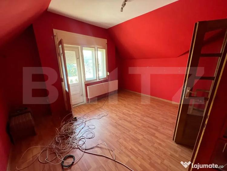 Casă cu 6 camere cu Teren 1032 Mp în Central