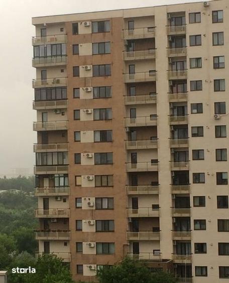 Garsonieră decomandată în Văcăresti