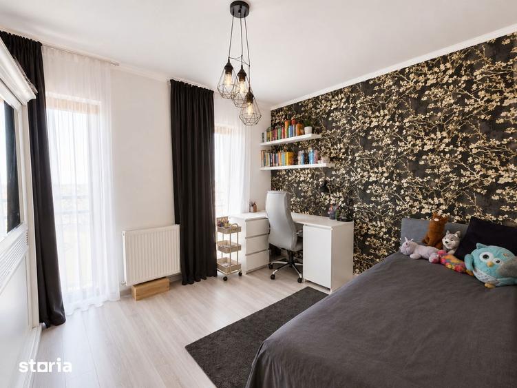 Apartament cu 4 camere decomandat în Borhanci