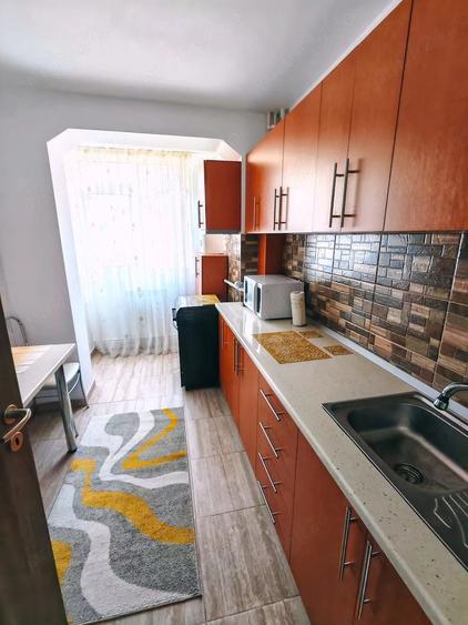 Apartament cu 2 camere semidecomandat în Micro 16