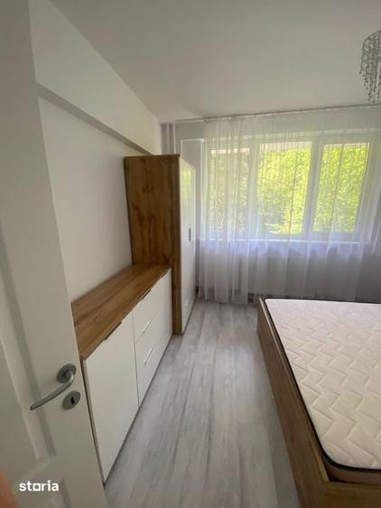 Inchiriez apartament 2 camere - str. Bizusa, etaj intermedisr - 1