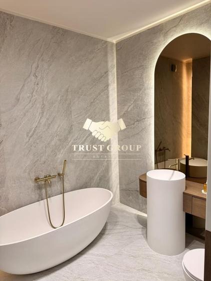 Apartament cu 4 camere decomandat în Ultracentral