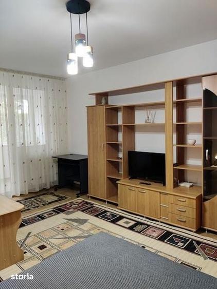 Garsonieră în Titan