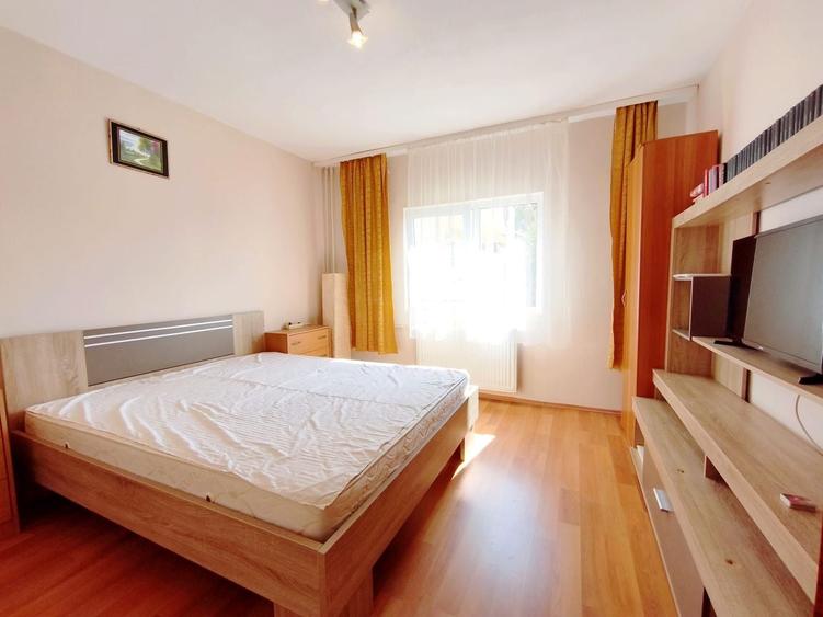 Apartament cu 2 camere decomandat, mobilat în Podgoria