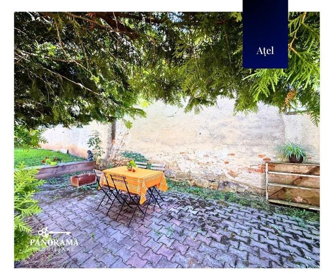 Casă individuală cu 5 camere cu Canalizare în Ațel