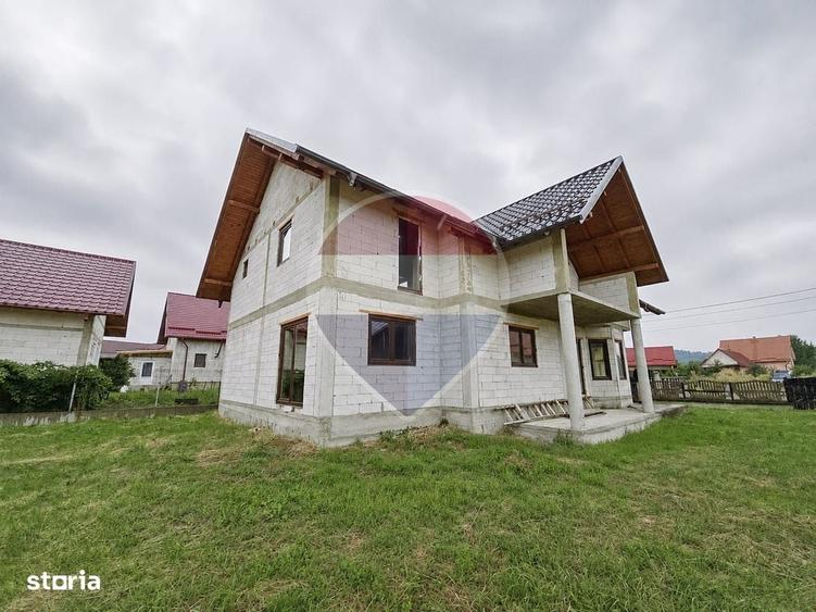 Casă cu 4 camere în Marginea