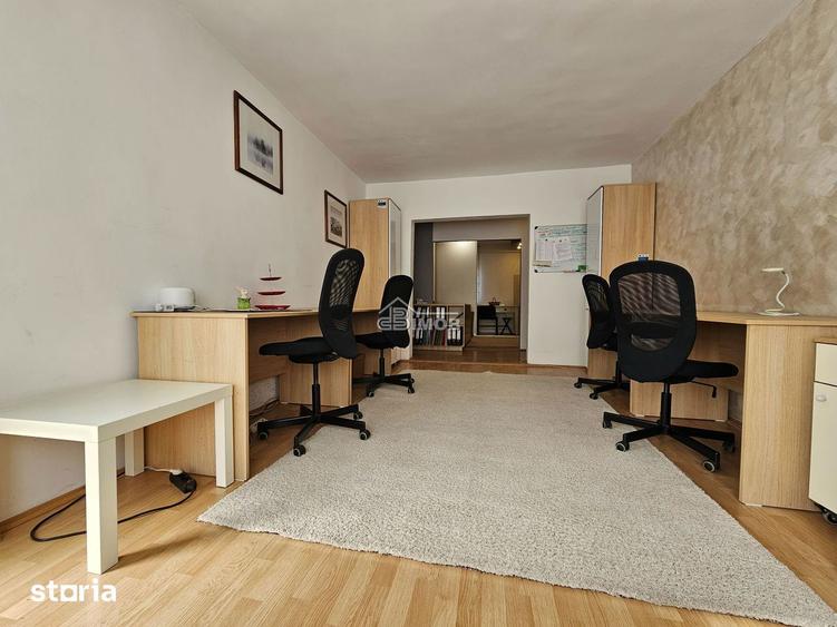 Apartament cu 3 camere decomandat în Micro 11