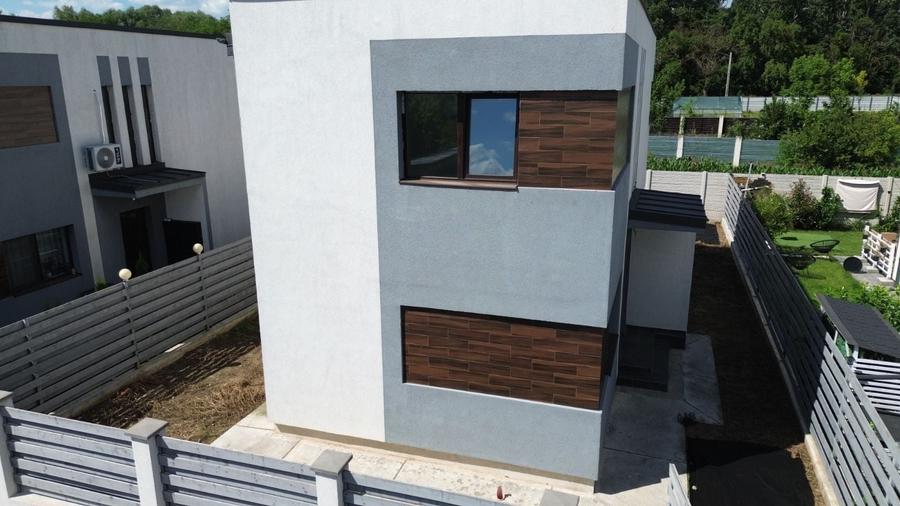Casă individuală cu 3 camere cu Canalizare în Central