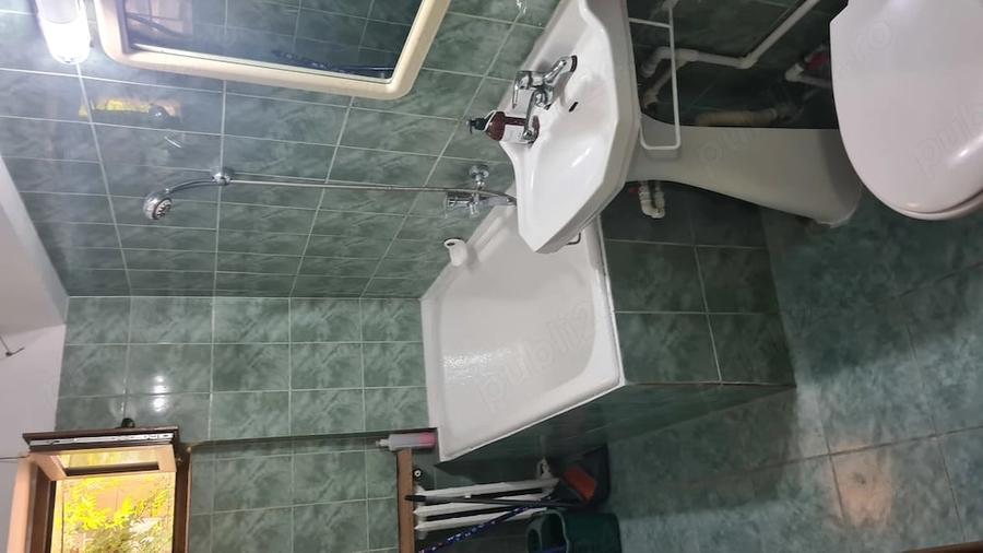 Garsonieră decomandată în Central