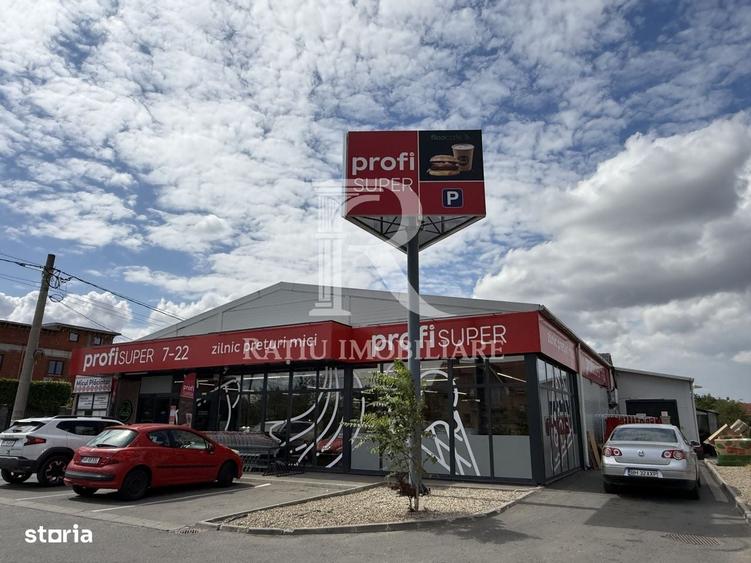 Spațiu comercial, de 613 mp, în Sânmartin