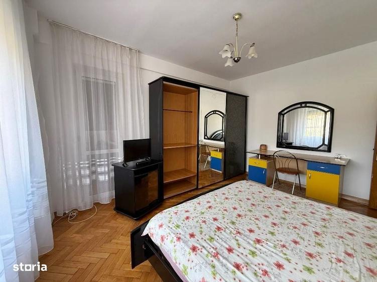 Apartament cu 4 camere în Cetate