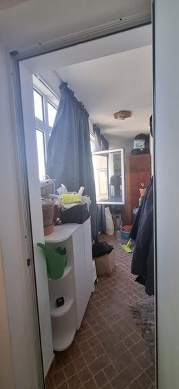 Apartament cu 2 camere decomandat, mobilat în Romană
