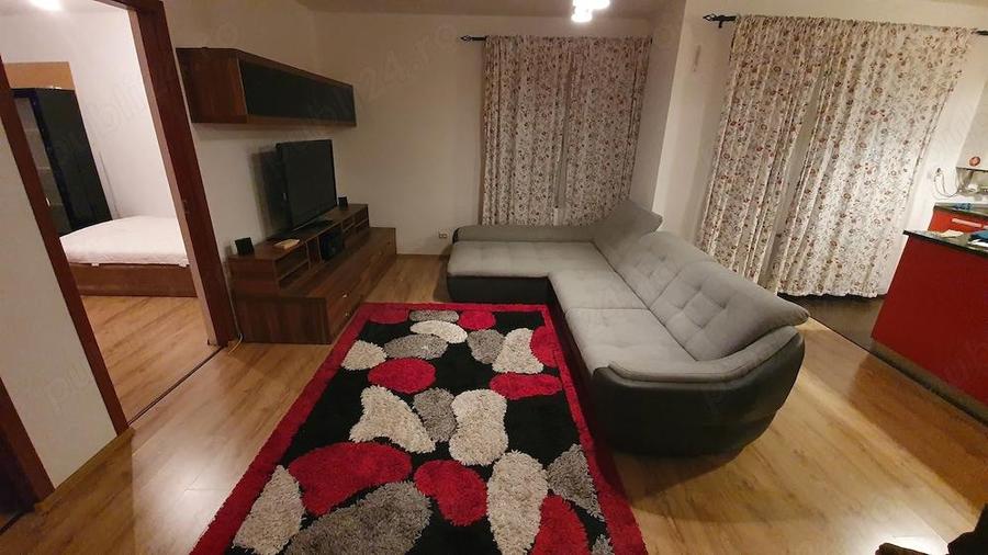 Apartament cu 3 camere decomandat în Florești