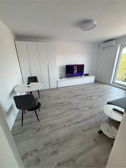 Apartament cu 2 camere decomandat în Andronache