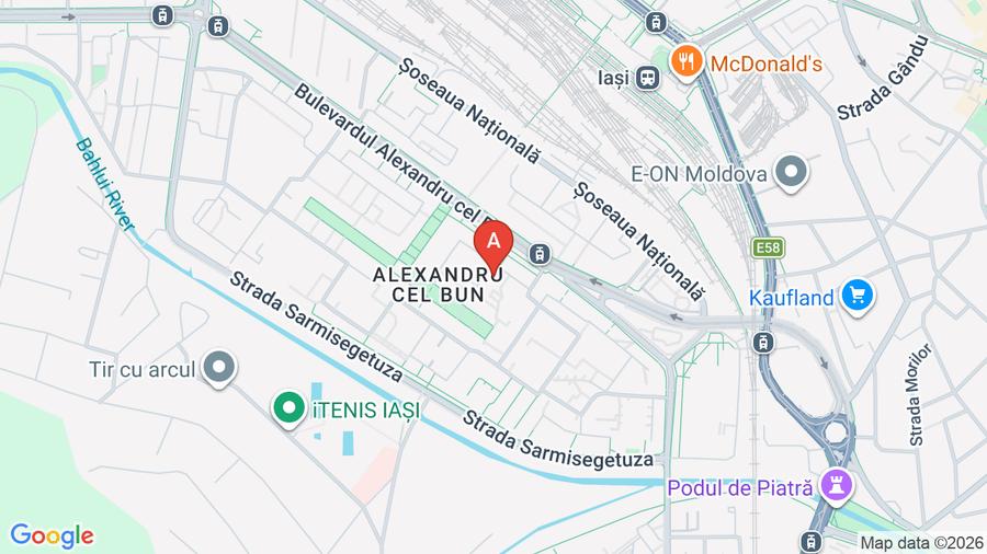 Apartament cu 3 camere semidecomandat în Alexandru cel Bun