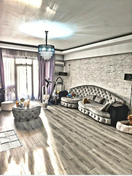 Apartament cu 3 camere, mobilat în Central