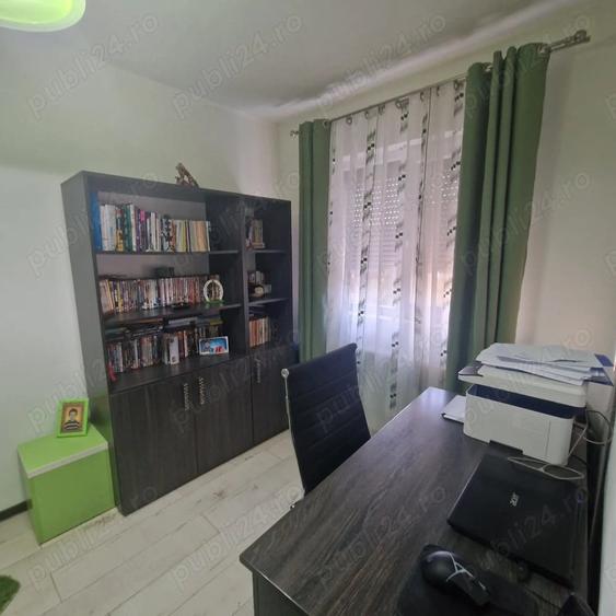 Casă cu 5 camere cu Teren 315 Mp în Moșnița Nouă