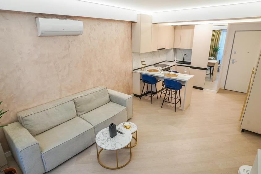 Apartament cu 2 camere semidecomandat, mobilat în Pipera