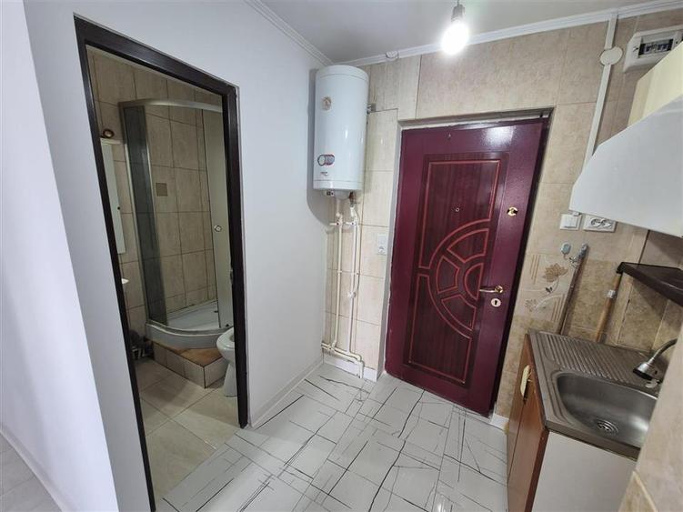 Garsonieră nedecomandată în Viziru 2
