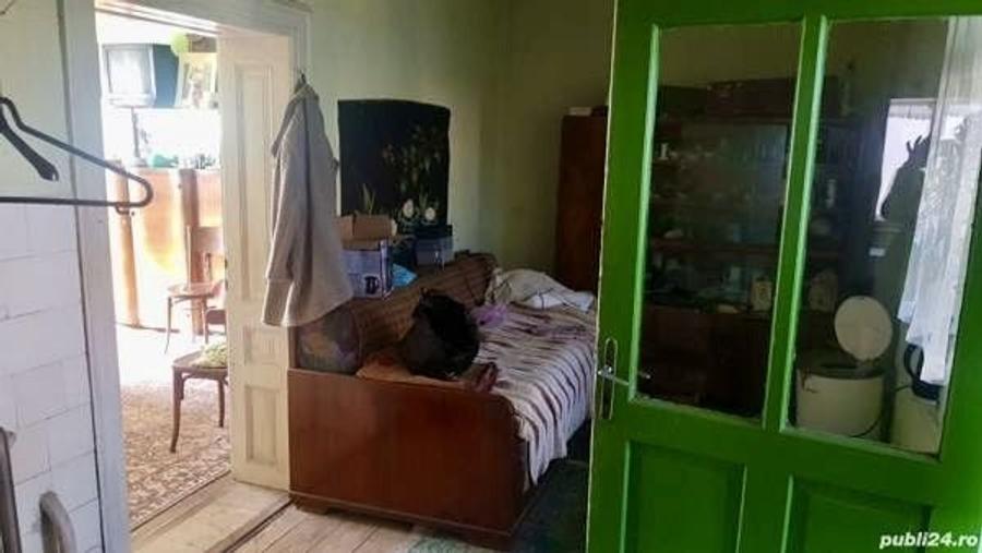 Casă individuală cu 3 camere cu Canalizare în Ultracentral