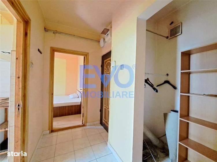 Apartament cu 3 camere semidecomandat în Tătărași