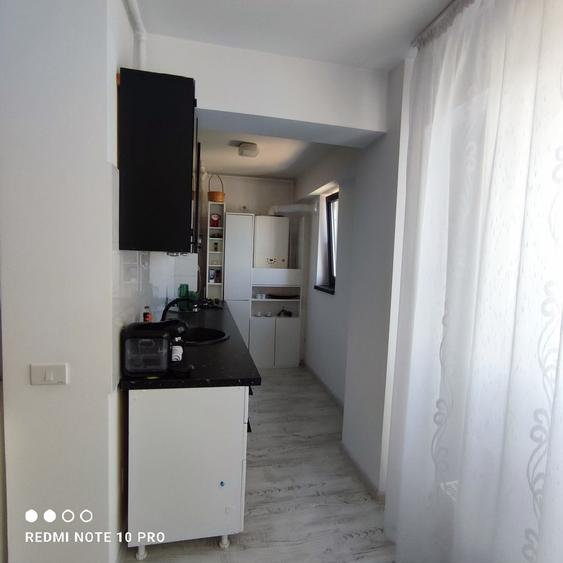 Apartament cu 2 camere semidecomandat în Exterior Vest