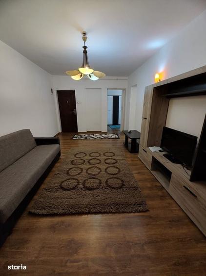 Apartament cu 4 camere în Progresul