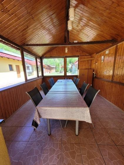 Casă individuală cu 7 camere cu Teren 1340 Mp în Brăduleț