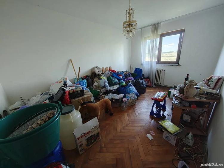Apartament cu 2 camere decomandat în Hunedoara