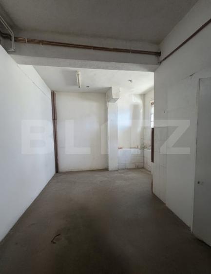 Spațiu comercial, de 165 mp, în Victoria