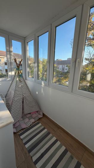 Apartament cu 3 camere decomandat în Central