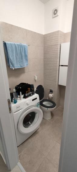 Apartament cu 2 camere decomandat în Roșu