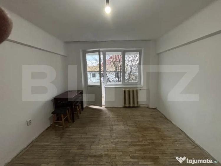 Apartament cu 2 camere semidecomandat în Ultracentral