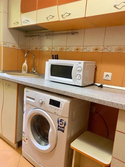Apartament cu 2 camere semidecomandat în Matei Voievod
