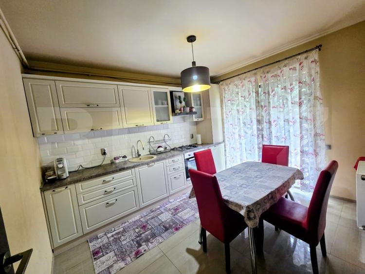 Duplex cu 4 camere cu Canalizare în Florești