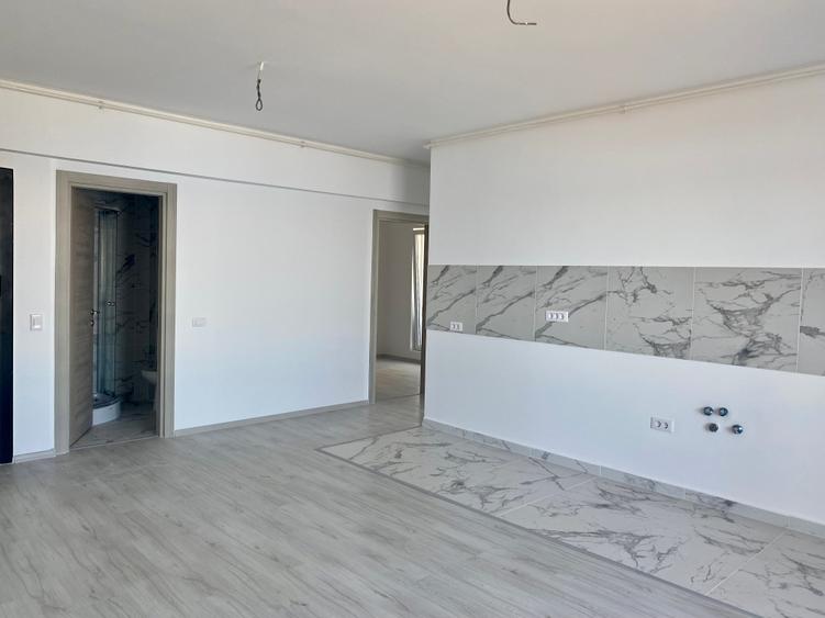 Apartament cu 3 camere semidecomandat în Militari
