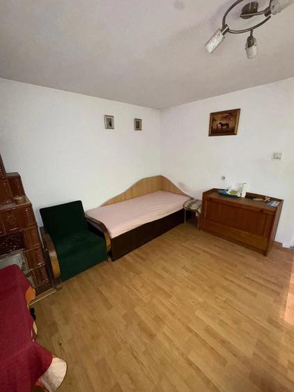 Casă cu 2 camere cu Teren 175 Mp în Aluniș
