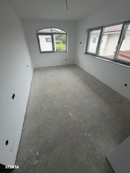Casa individuala cu 4 camere + Garaj , zona linistita - 6