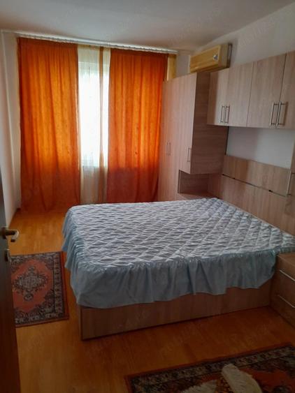 Apartament cu 2 camere decomandat în Titan