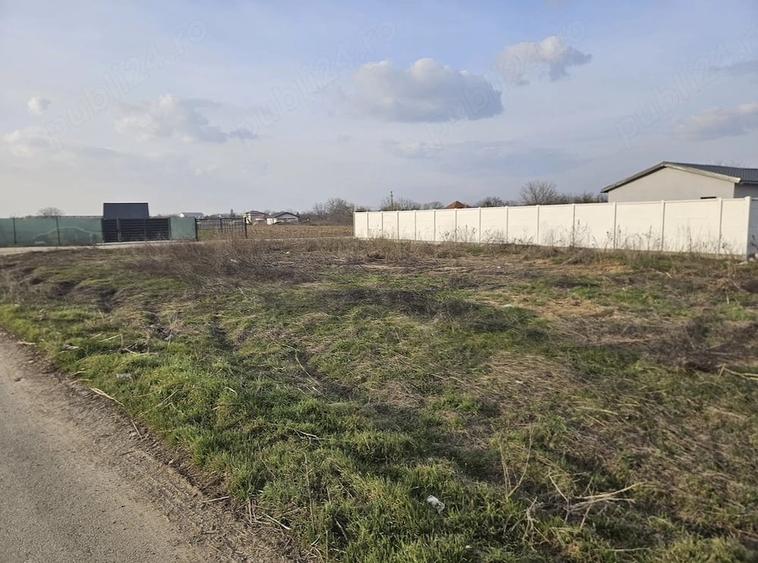 Teren de 500 mp, în Varlaam