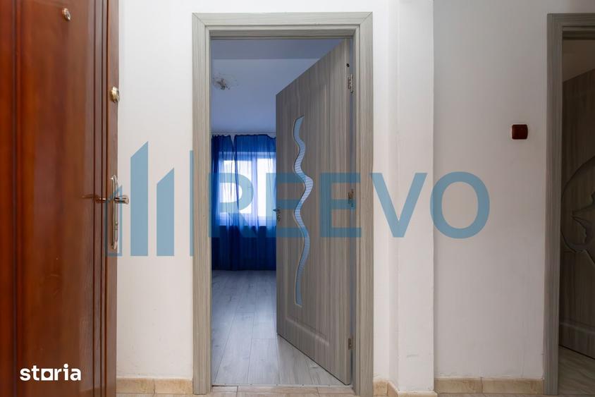 Apartament cu 3 camere decomandat în Republicii