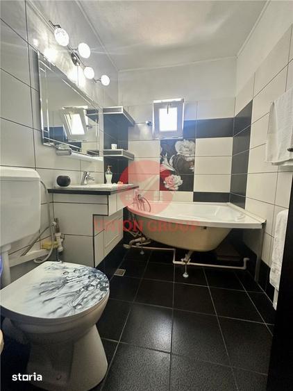 Apartament 3 Camere, Decomandat, Zona Tomis 3 - Comision 0 - 1
