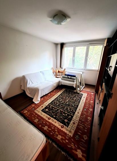 Garsonieră decomandată în Brâncoveanu