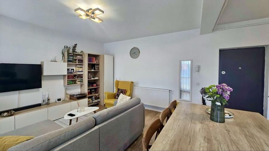 Apartament cu 2 camere semidecomandat în Șelimbăr