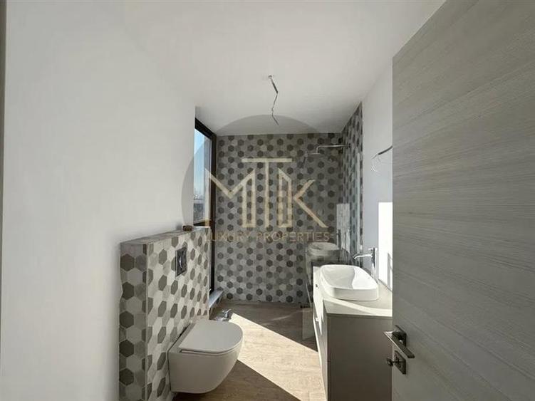 Duplex cu 5 camere cu Canalizare în Pipera