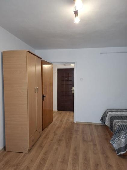Garsonieră semidecomandată în Radu Negru